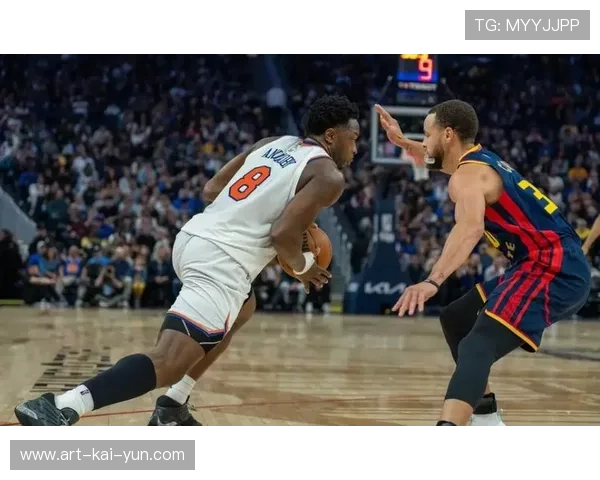 勇士追梦格林反击助攻，队友完成精彩上篮